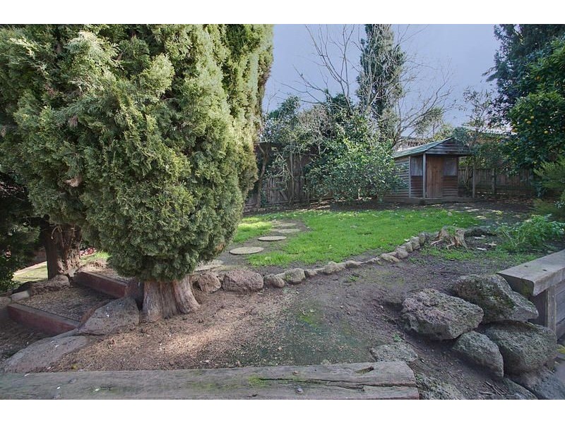 26 Lynn Drive, Ferntree Gully VIC 3156