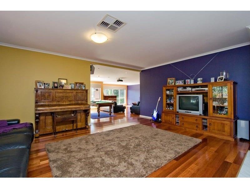 62 Chandra Avenue, Kilsyth South VIC 3137