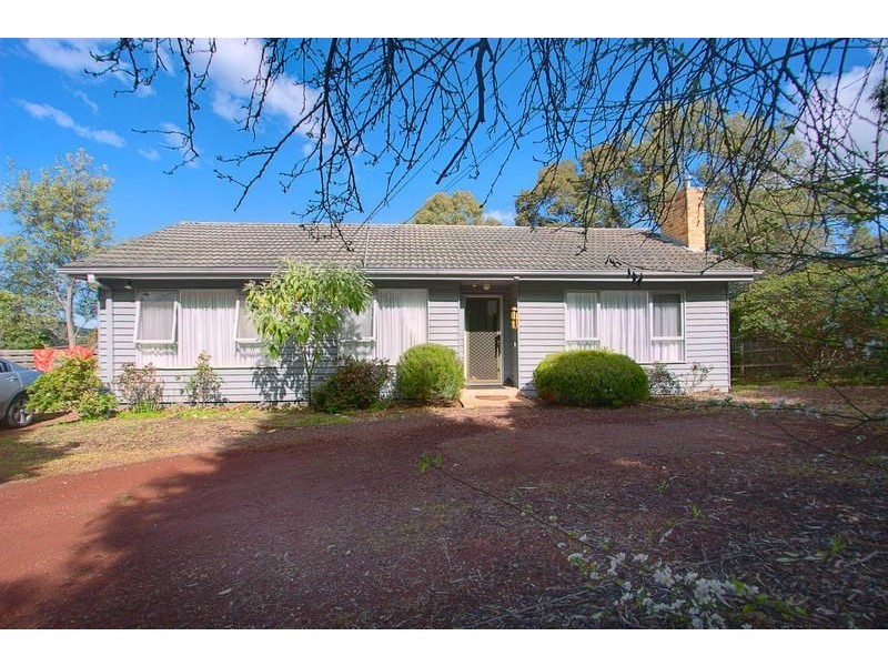 37 Lockwoods Road, Boronia VIC 3155