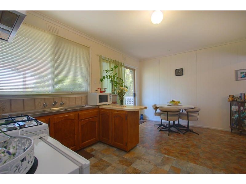 37 Lockwoods Road, Boronia VIC 3155