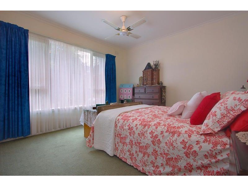 37 Lockwoods Road, Boronia VIC 3155