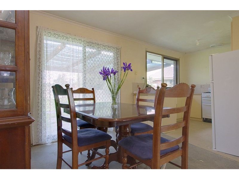 8 Collier Road, Kilsyth South VIC 3137