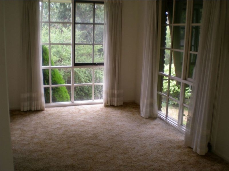 4/12 Barton  Ave, Ferntree Gully VIC 3156