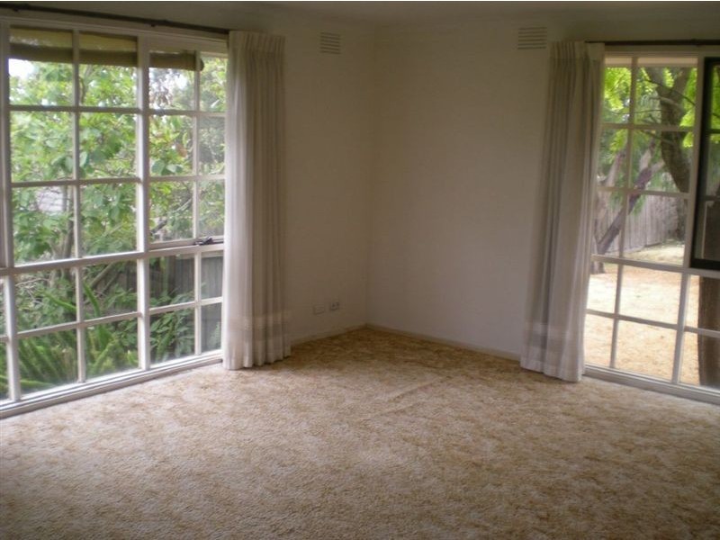 4/12 Barton  Ave, Ferntree Gully VIC 3156