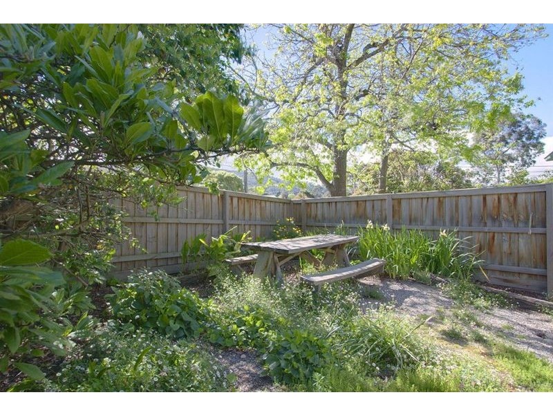 9 Station Street, Ferntree Gully VIC 3156