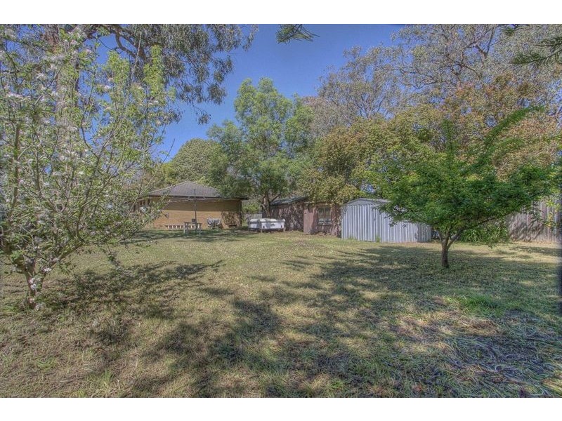 61 Landstrom Quadrant, Kilsyth VIC 3137