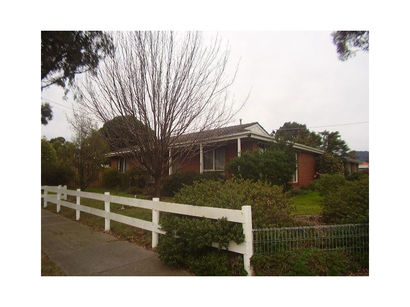 11 Sherbourne Avenue, Bayswater North VIC 3153