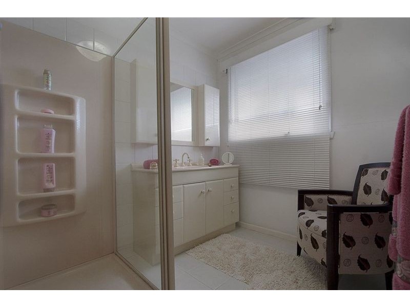 42 Rowson Street, Boronia VIC 3155