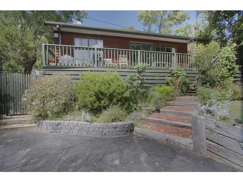 16 Alexandra Street, Upper Ferntree Gully VIC 3156