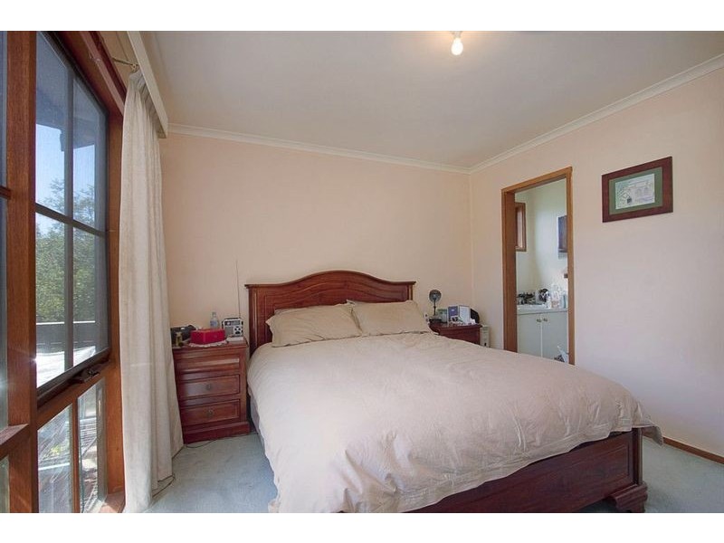 16 Alexandra Street, Upper Ferntree Gully VIC 3156
