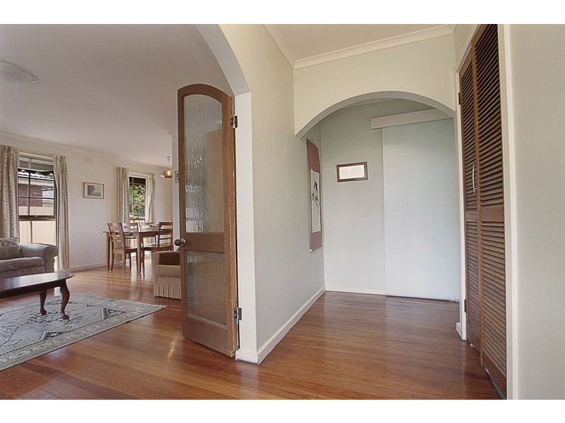 56 King Parade, Knoxfield VIC 3180