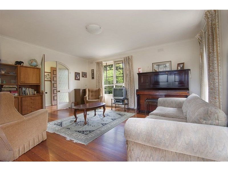 56 King Parade, Knoxfield VIC 3180