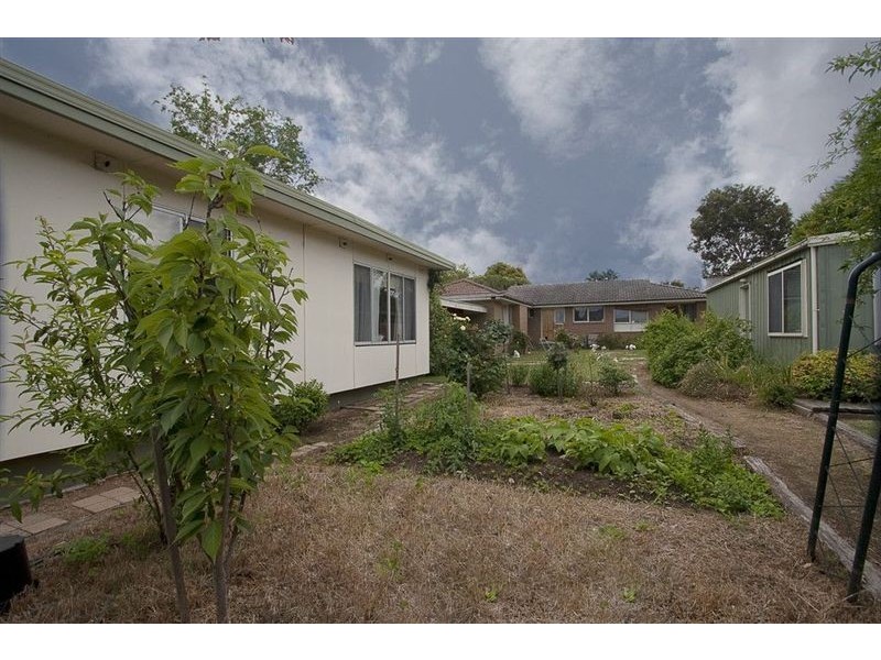 56 King Parade, Knoxfield VIC 3180