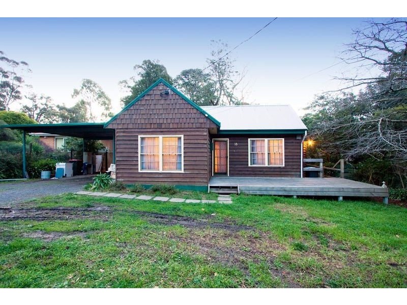 16 Augusta Road, The Basin VIC 3154