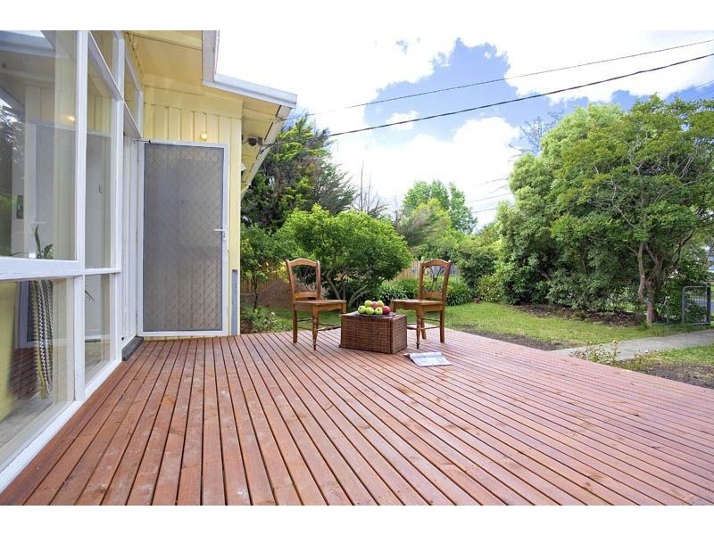 28 Plumer Street, Croydon VIC 3136