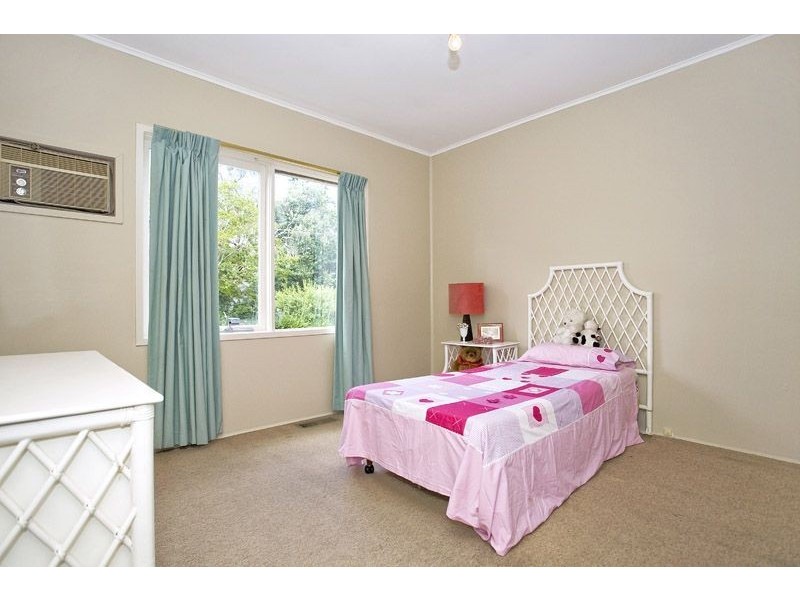 28 Plumer Street, Croydon VIC 3136