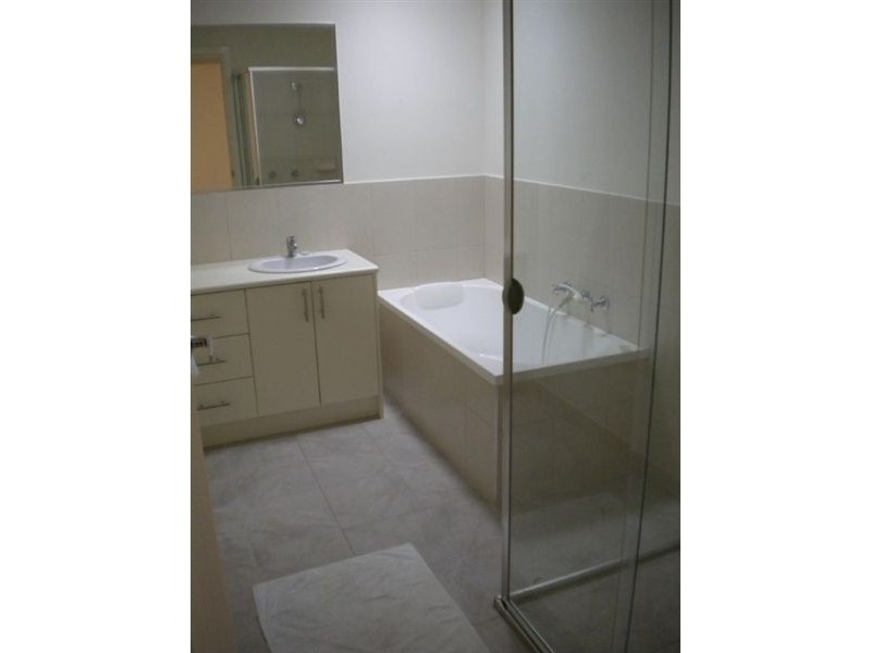 2/10 Rosella Avenue, Boronia VIC 3155