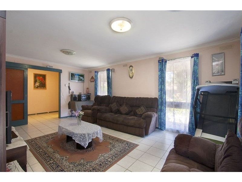 1 Garden Avenue, Boronia VIC 3155