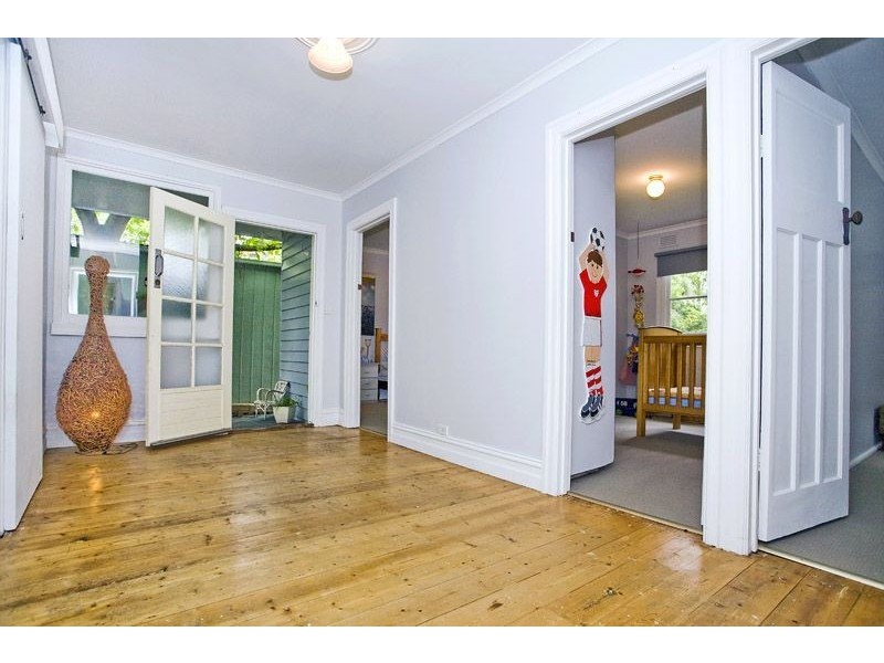 2 Parry Street, Croydon VIC 3136
