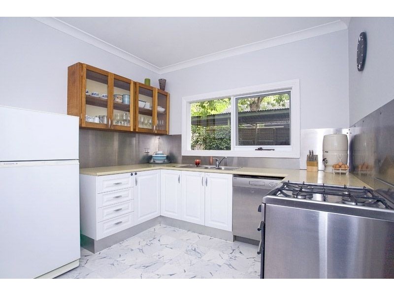2 Parry Street, Croydon VIC 3136