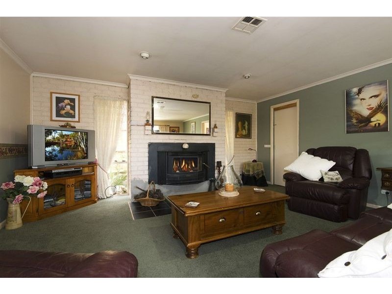 39 Currawa Drive, Boronia VIC 3155