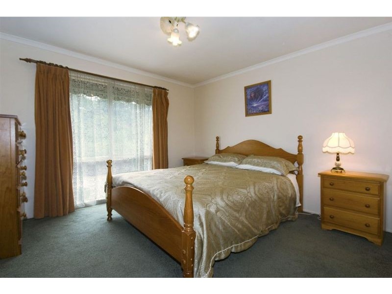 39 Currawa Drive, Boronia VIC 3155