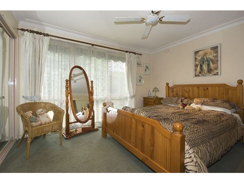 39 Currawa Drive, Boronia VIC 3155