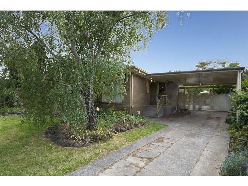 39 Currawa Drive, Boronia VIC 3155