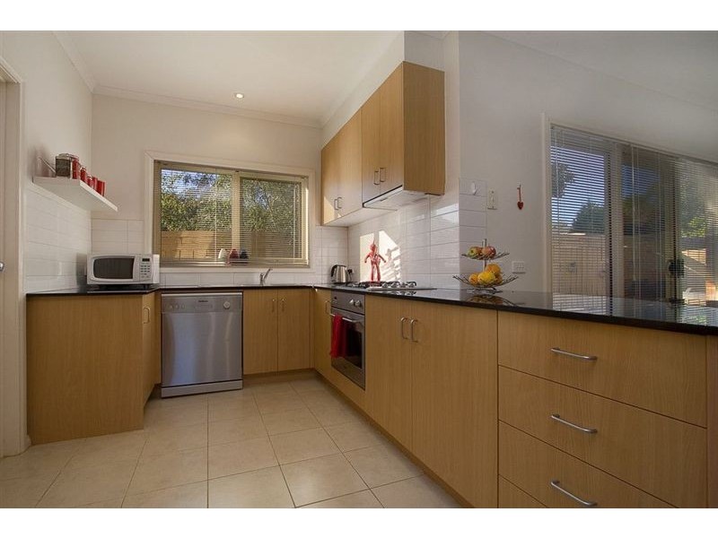 2/49 Democrat Drive, The Basin VIC 3154
