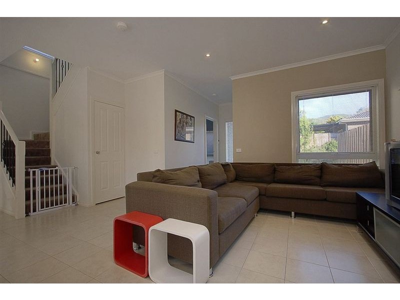 2/49 Democrat Drive, The Basin VIC 3154