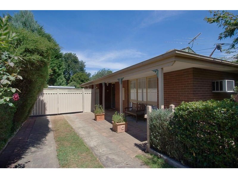 12 Democrat Drive, The Basin VIC 3154