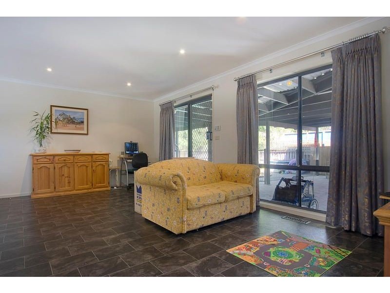 20 Oliver Court, Kilsyth South VIC 3137
