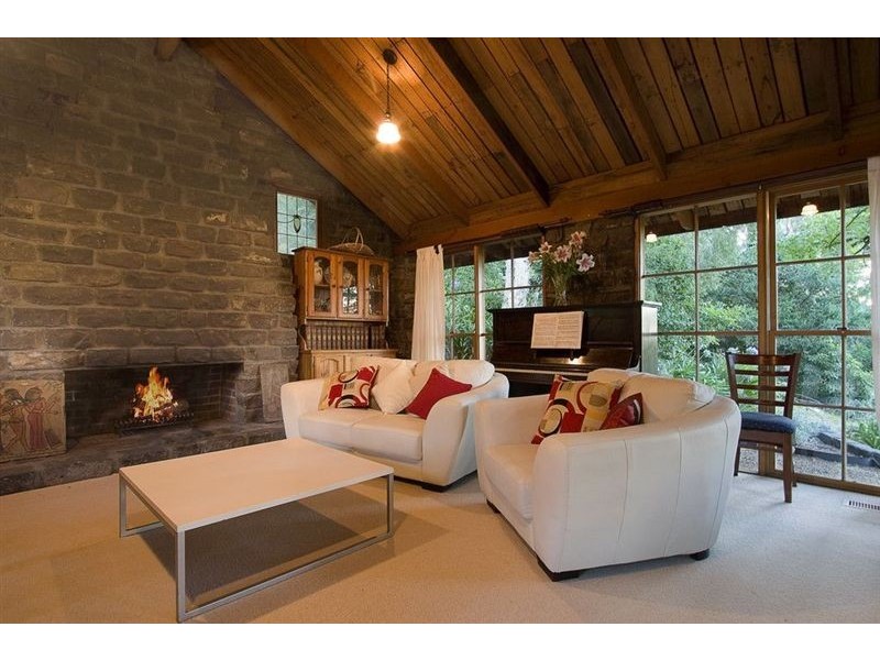 1380 Mountain Hwy, The Basin VIC 3154