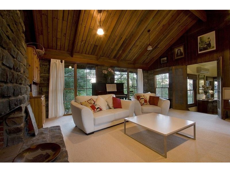 1380 Mountain Hwy, The Basin VIC 3154