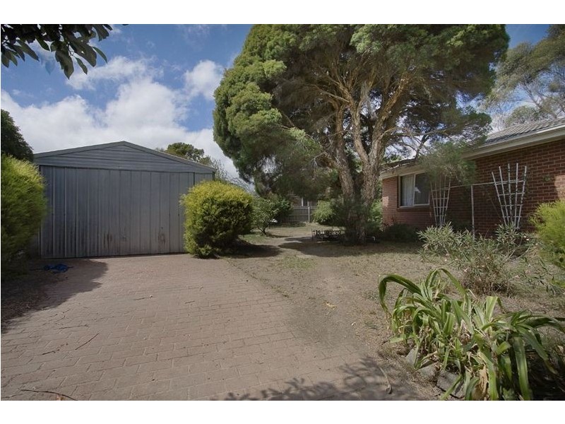 11 Sherbourne Avenue, Bayswater North VIC 3153