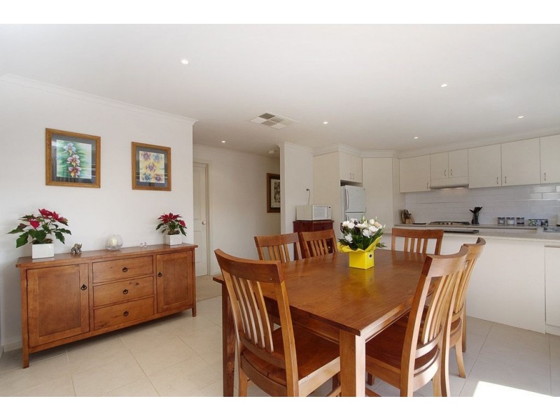 2/45 Tulip Crescent, Boronia VIC 3155