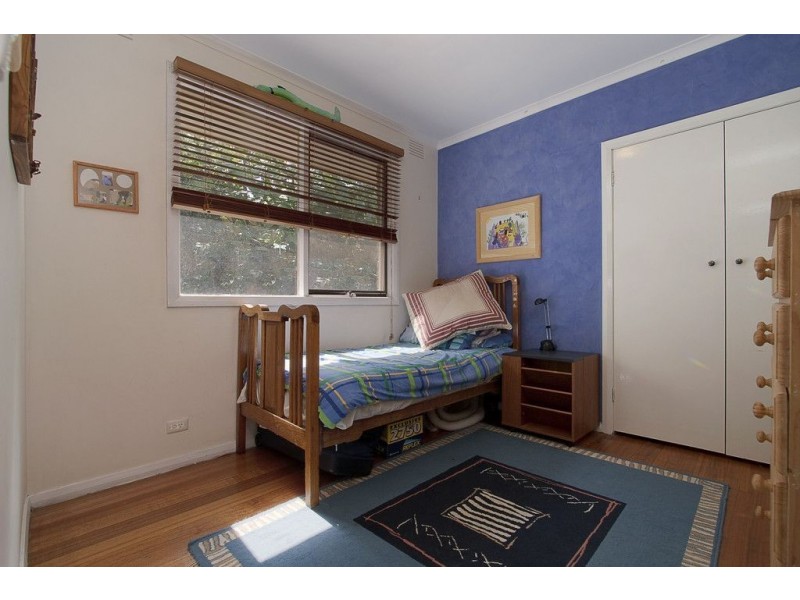 32 Meadowlark Lane, Mooroolbark VIC 3138