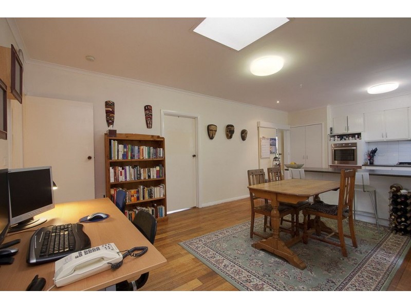32 Meadowlark Lane, Mooroolbark VIC 3138
