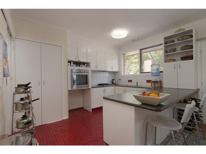 32 Meadowlark Lane, Mooroolbark VIC 3138