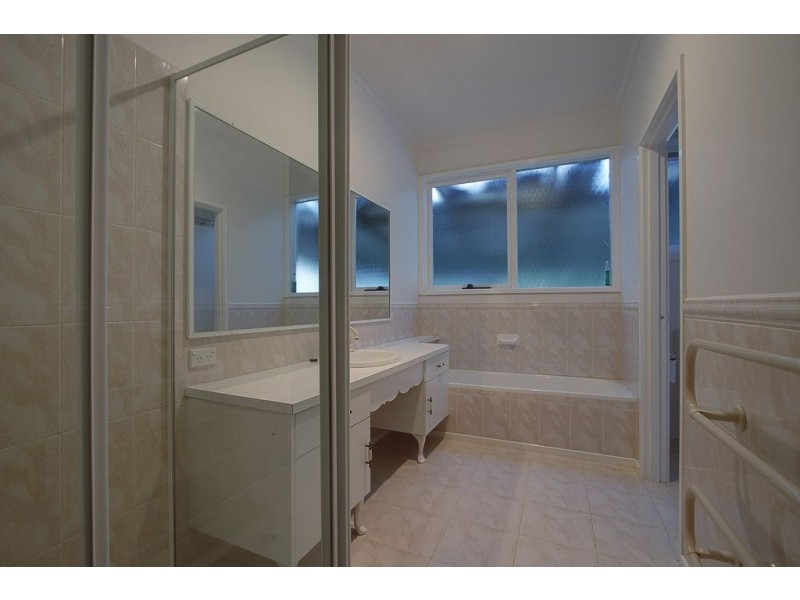 1/42 Central Avenue, Boronia VIC 3155