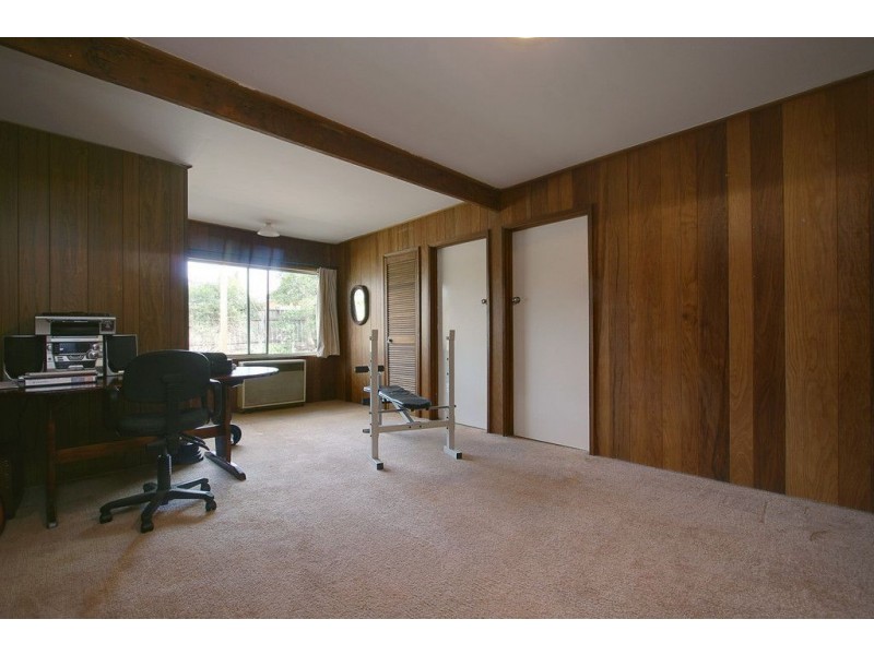 17 Sinclair Road, Bayswater VIC 3153