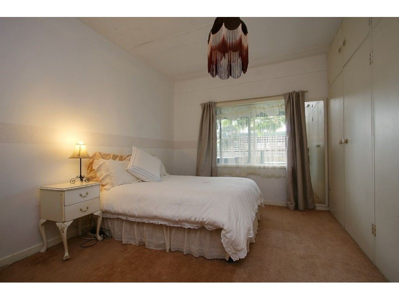 17 Sinclair Road, Bayswater VIC 3153