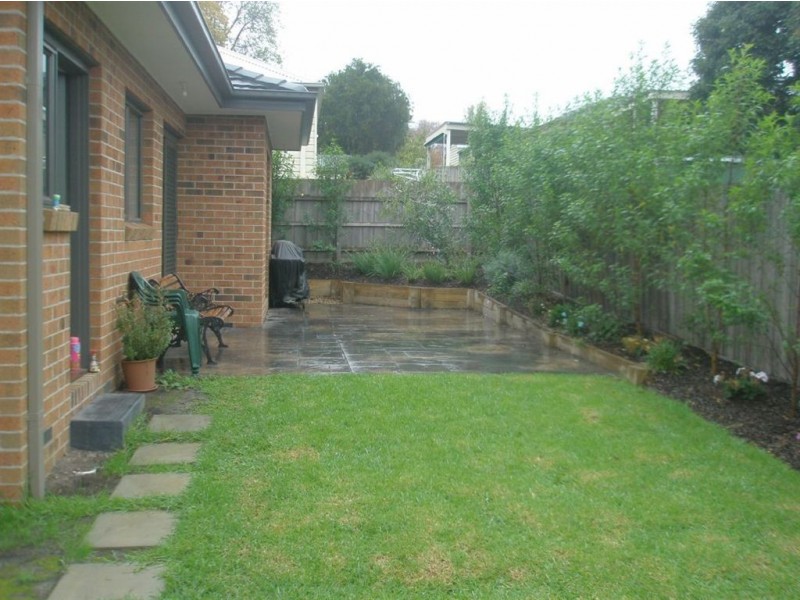 2/29 Ronald Road, Croydon VIC 3136