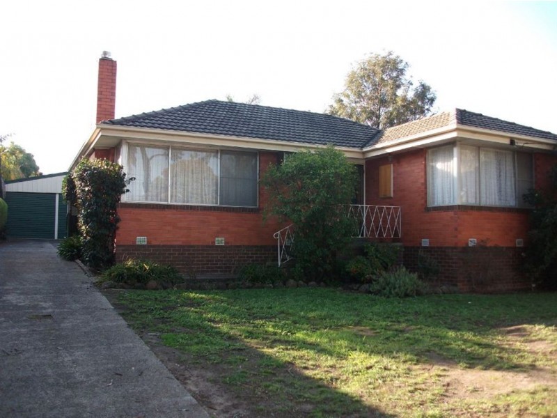 42 Lynn Drive, Ferntree Gully VIC 3156