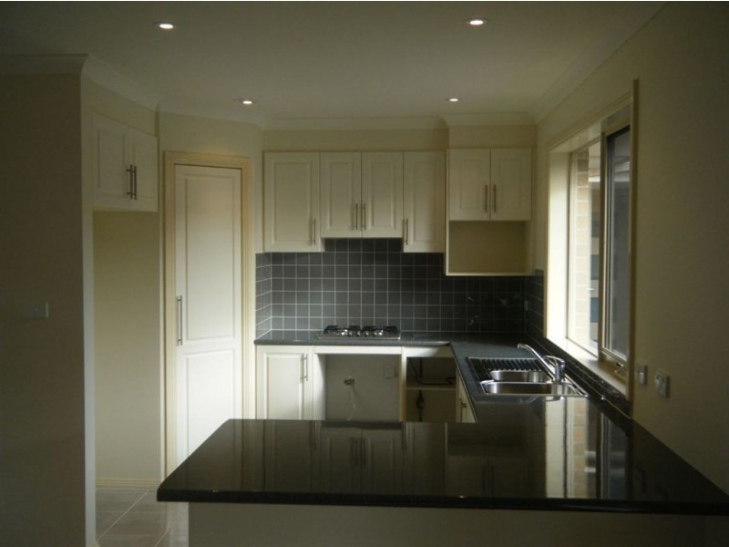 2/87 Albert Avenue, Boronia VIC 3155