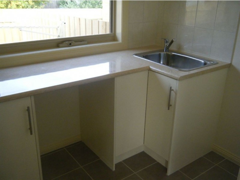 2/87 Albert Avenue, Boronia VIC 3155