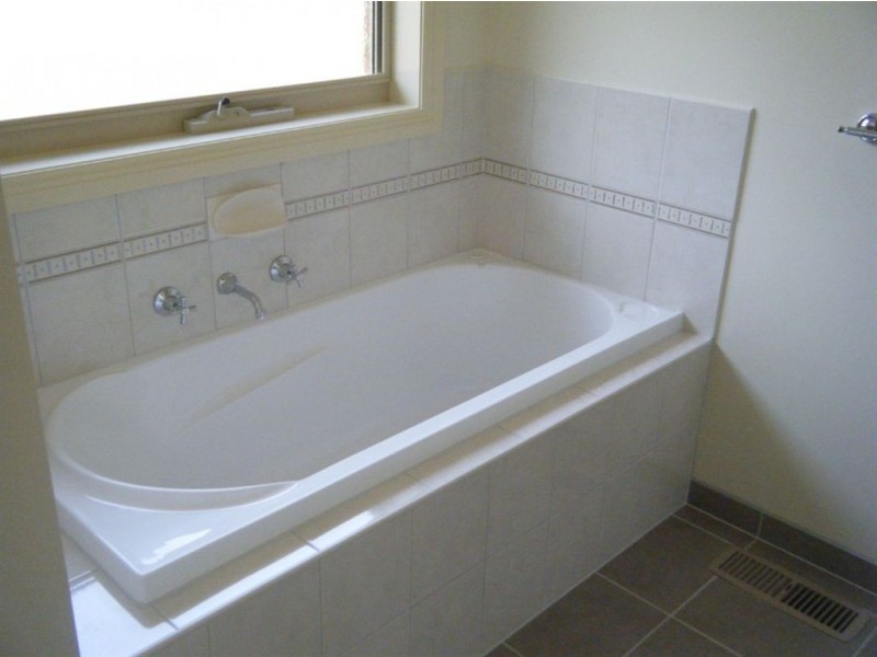 2/87 Albert Avenue, Boronia VIC 3155