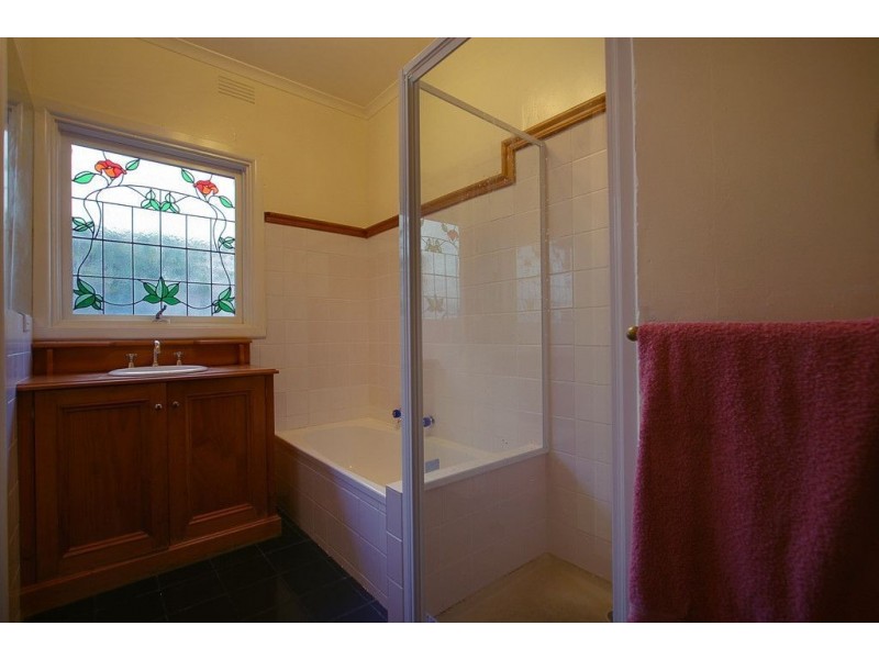 2 Arcadia Avenue, The Basin VIC 3154