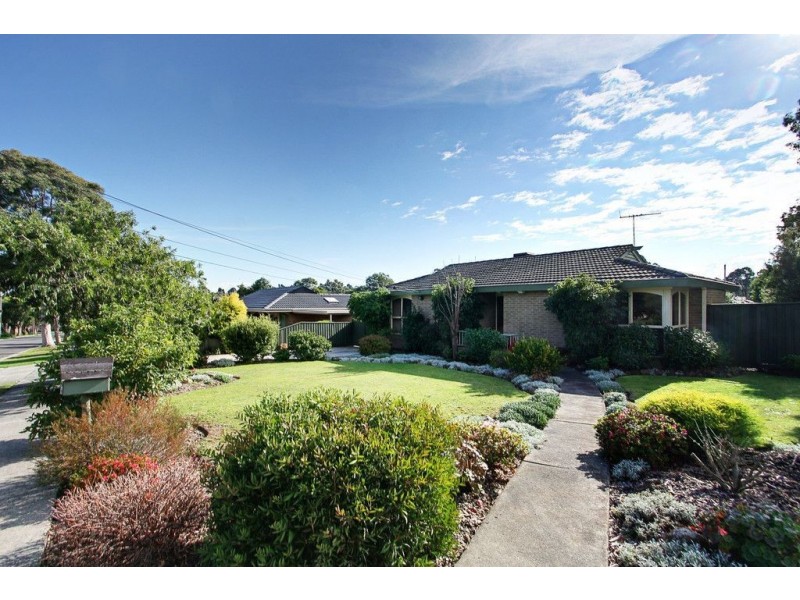 2 Tracey Street, Bayswater VIC 3153