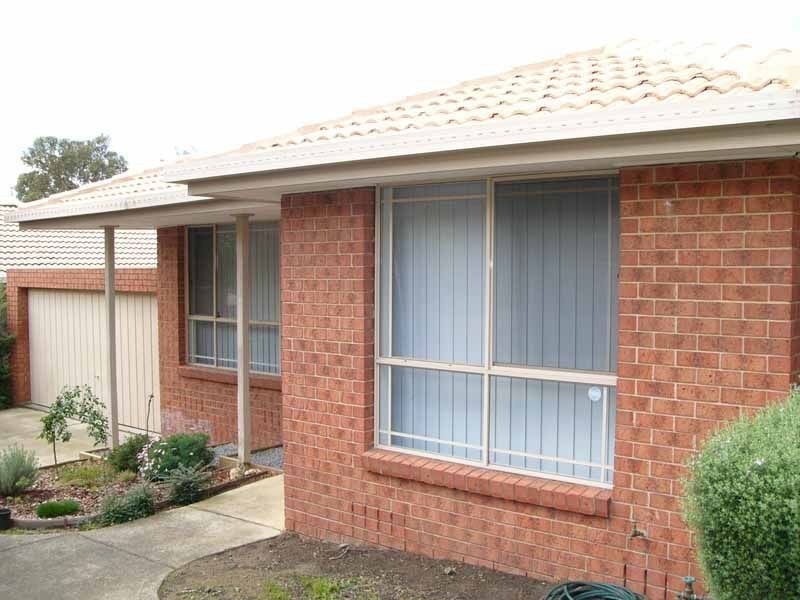 2/14 Wilhelma Avenue, Bayswater VIC 3153